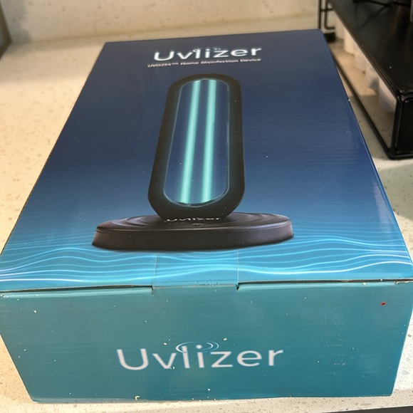 Uvilizer Tower UV Light Sanitizer and Ultraviolet Lamp - Picture 5 of 6
